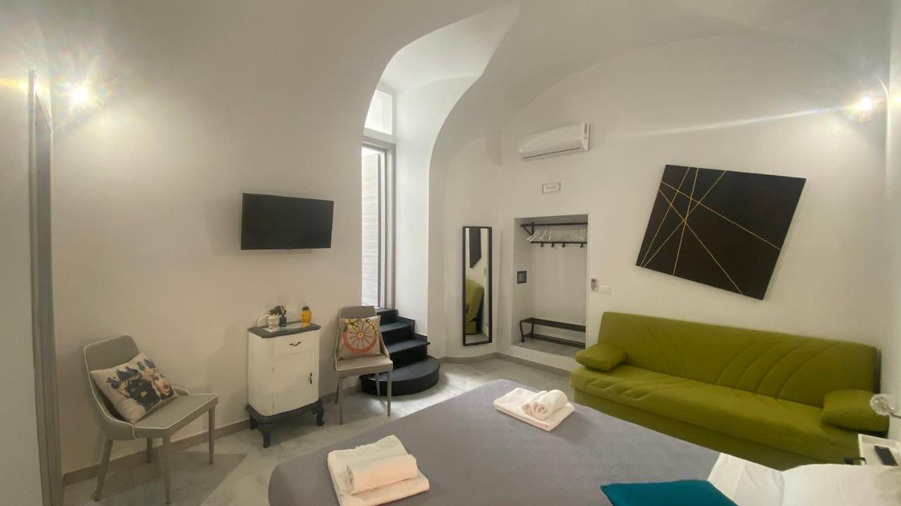 Rossaroll One Park Free Noto Exterior photo